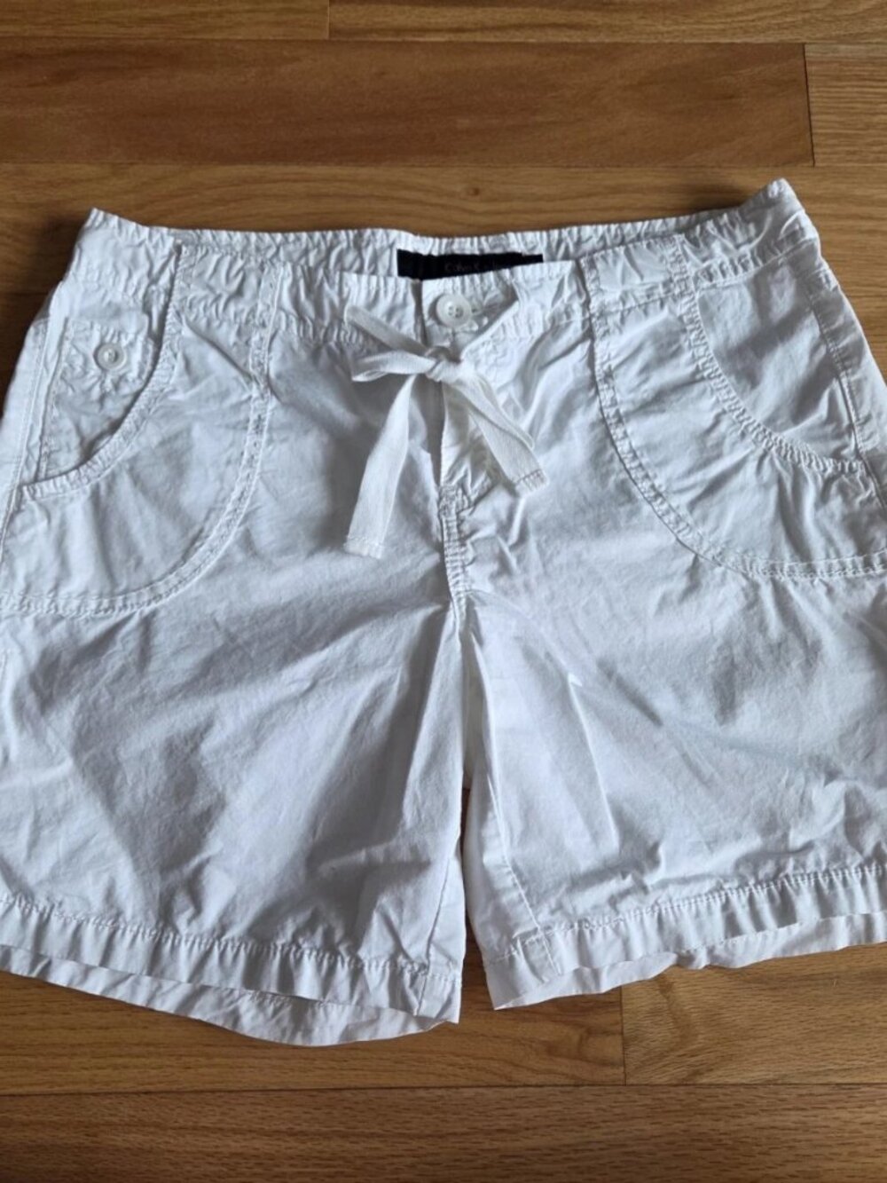 Calvin Klein White Shorts Womens 10P/33" inch waist 100% Cotton, Vintage 90s